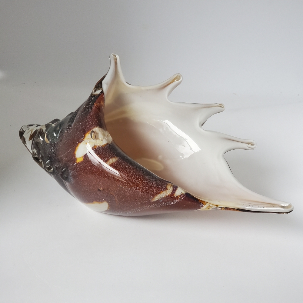 Unmarked Murano Art Glass Conch Shell Amber Brown White Cased Silver Aventurine